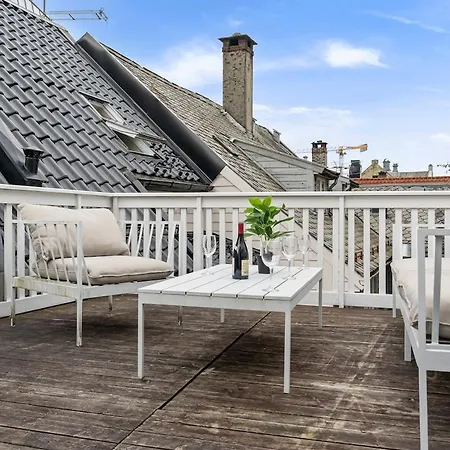 아파트 Luxurious - Private Sauna & Rooftop - Perfect Location 베르겐
